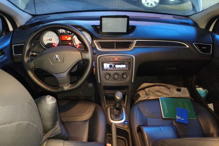 Used Peugeot 308 2014 Enjoy Edition Classic 1.6L Automatic Premium Model Center Console