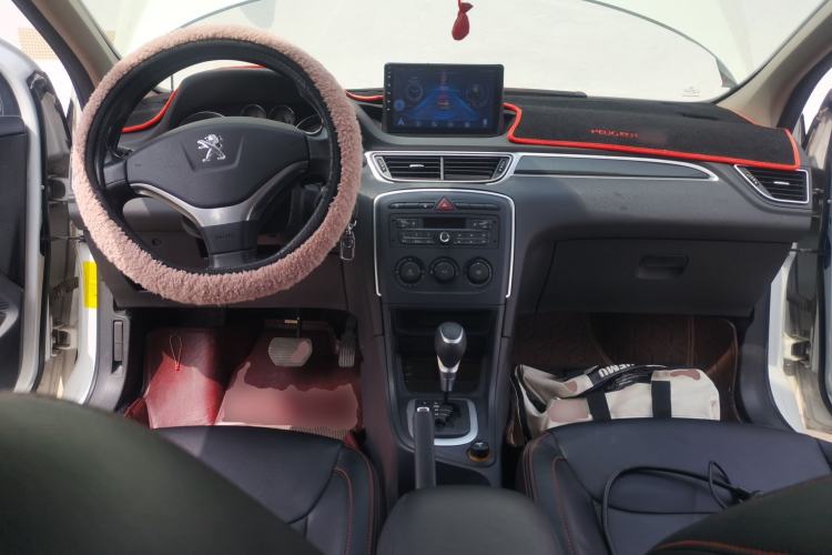 Used Peugeot 308 2014 Enjoy Edition Classic 1.6L Automatic Premium Model Center Console