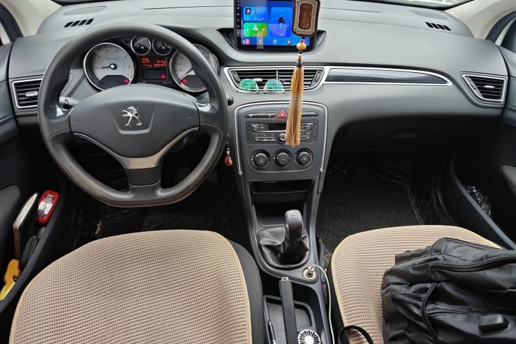 Used Peugeot 308 2014 Enjoy Edition Classic 1.6L Manual YouShang Model Center Console