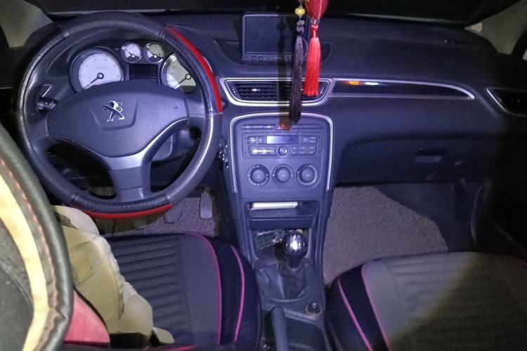 Used Peugeot 308 2014 Enjoy Edition Classic 1.6L Manual YouShang Model Center Console