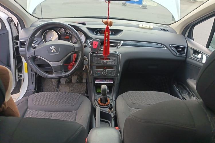 Used Peugeot 308 2014 Enjoy Edition Classic 1.6L Manual Fashion Model Center Console