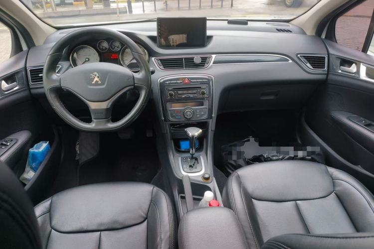 Used Peugeot 308 2014 Enjoyment Edition Classic 1.6L Automatic Fashion Model Center Console