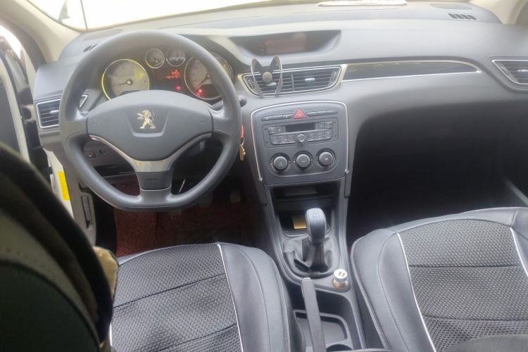 Used Peugeot 308 2014 Enjoy Edition Classic 1.6L Manual YouShang Model Center Console