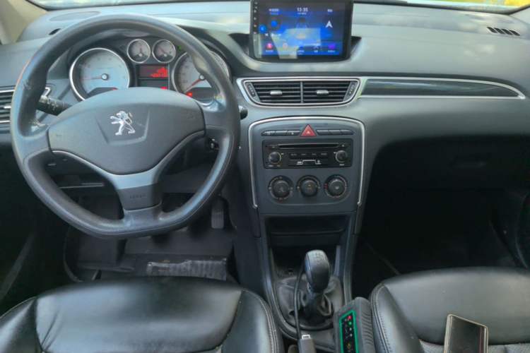Used Peugeot 308 2014 Enjoy Edition Classic 1.6L Manual YouShang Model Center Console