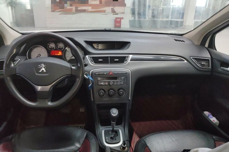 Used Peugeot 308 2014 Enjoy Edition Classic 1.6L Automatic Premium Model Center Console
