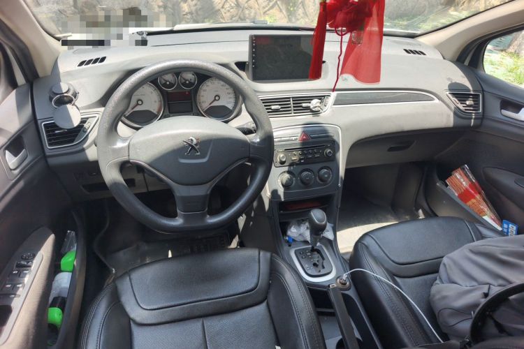 Used Peugeot 308 2014 Enjoy Edition Classic 1.6L Automatic Premium Model Center Console