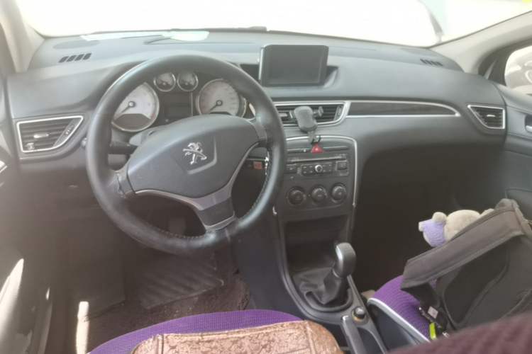 Used Peugeot 308 2014 Enjoy Edition Classic 1.6L Manual YouShang Model Center Console