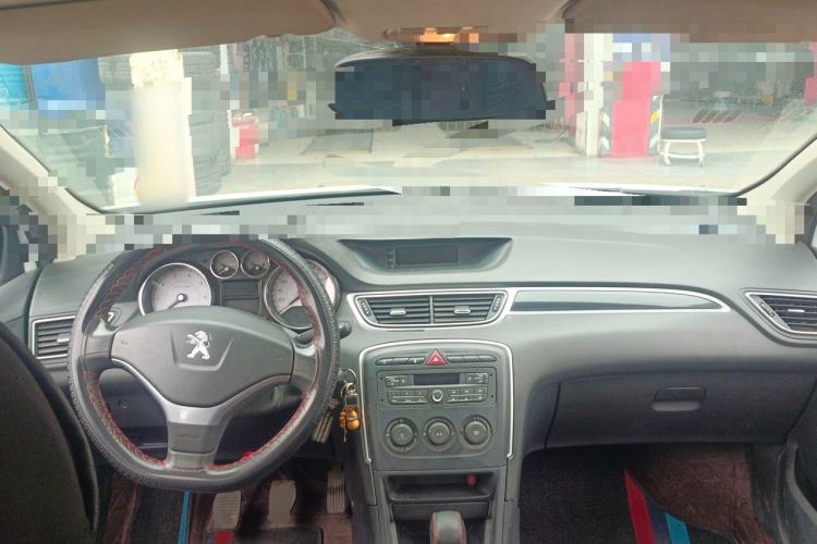 Used Peugeot 308 2014 Enjoy Edition Classic 1.6L Manual YouShang Model Center Console