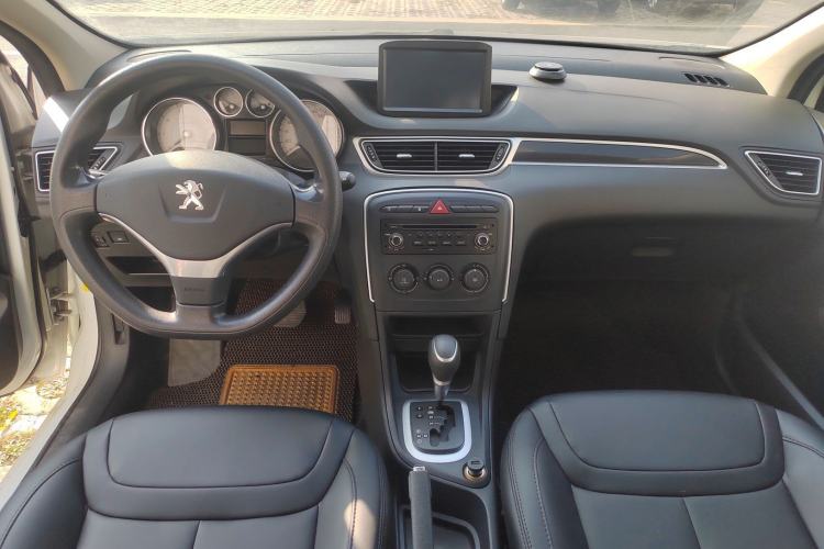 Used Peugeot 308 2014 Enjoy Edition Classic 1.6L Automatic Premium Model Center Console