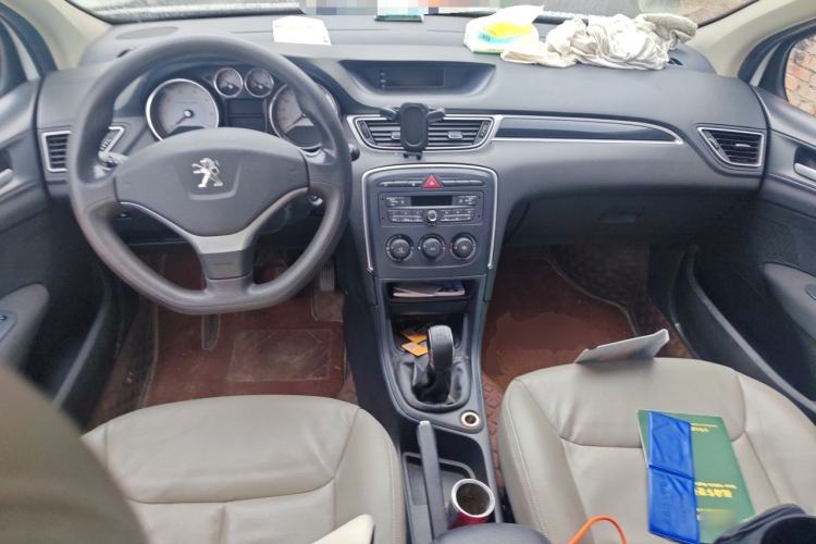 Used Peugeot 308 2014 Enjoy Edition Classic 1.6L Manual YouShang Model Center Console