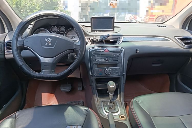 Used Peugeot 308 2014 Enjoy Edition Classic 1.6L Automatic Premium Model Center Console