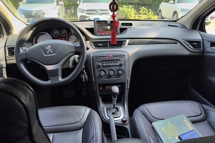 Used Peugeot 308 2014 Enjoy Edition Classic 1.6L Automatic Premium Model Center Console