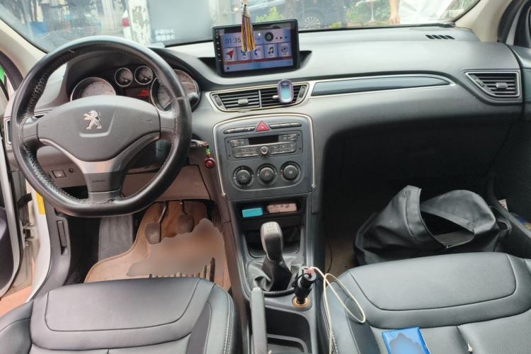 Used Peugeot 308 2014 Enjoy Edition Classic 1.6L Manual YouShang Model Center Console
