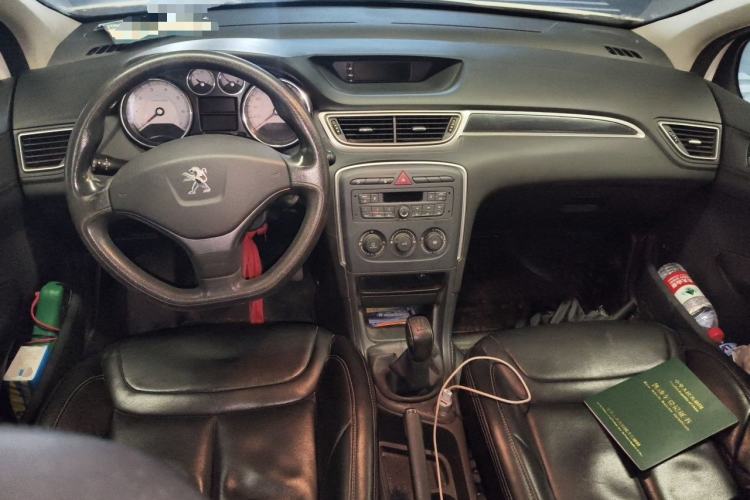 Used Peugeot 308 2014 Enjoy Edition Classic 1.6L Manual YouShang Model Center Console