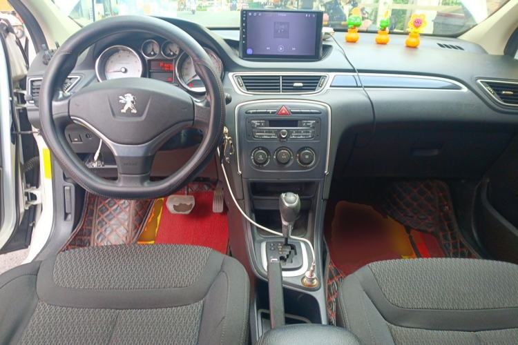 Used Peugeot 308 2014 Enjoy Edition Classic 1.6L Automatic Premium Model Center Console