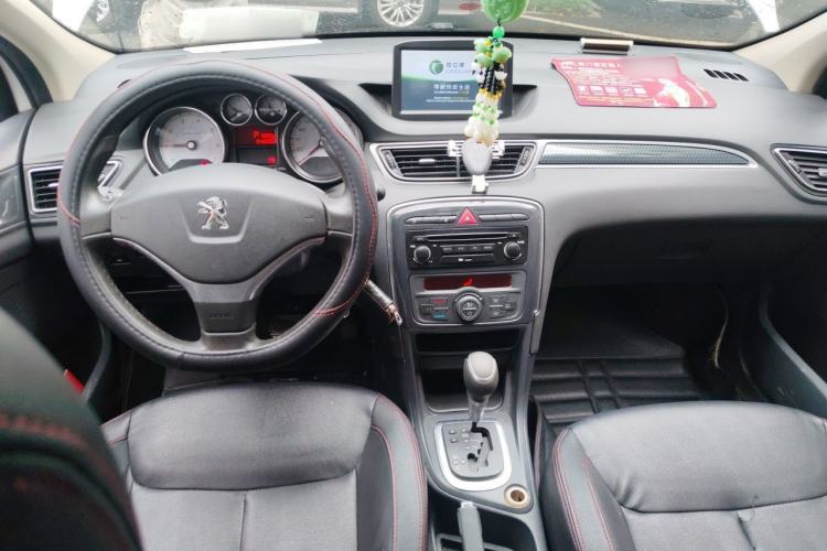 Used Peugeot 308 2014 Enjoyment Edition Classic 1.6L Automatic Fashion Model Center Console
