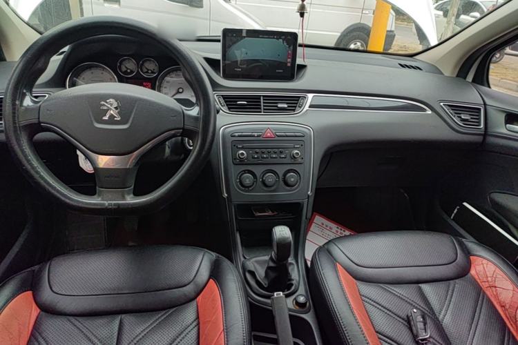 Used Peugeot 308 2014 Enjoy Edition Classic 1.6L Manual YouShang Model Center Console