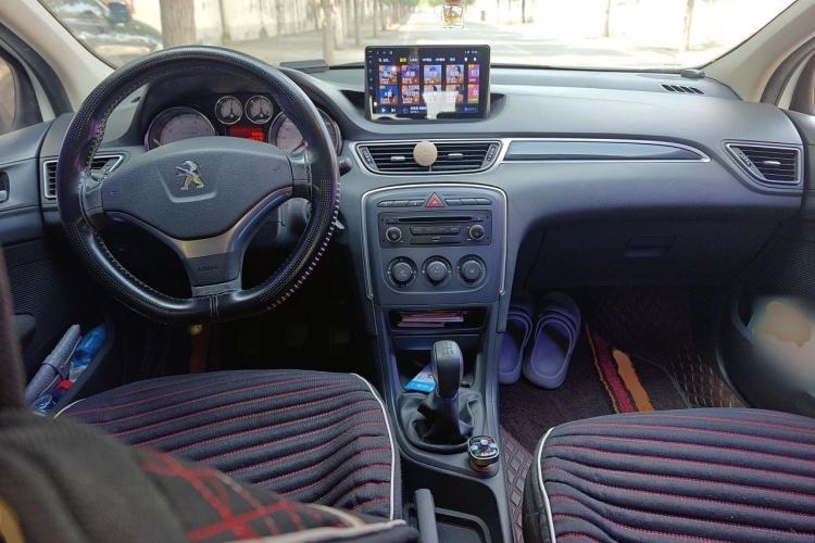 Used Peugeot 308 2014 Enjoy Edition Classic 1.6L Manual YouShang Model Center Console
