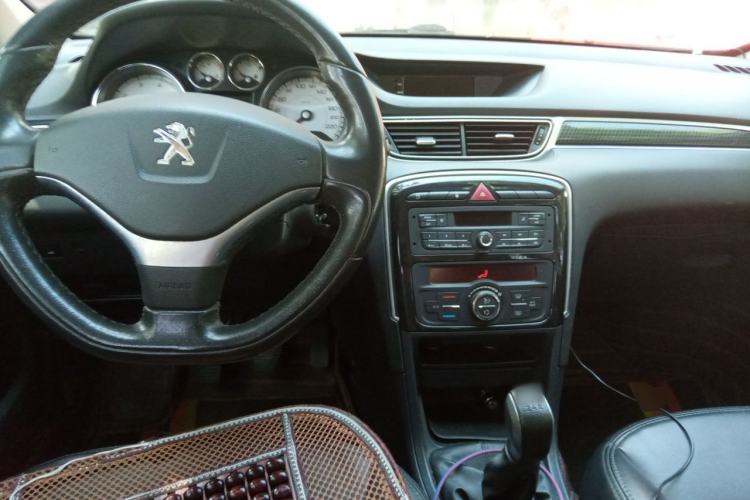 Used Peugeot 308 2014 Enjoy Edition Classic 1.6L Manual YouShang Model Center Console