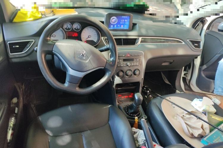 Used Peugeot 308 2014 Enjoy Edition Classic 1.6L Manual YouShang Model Center Console