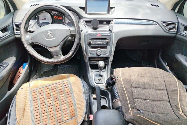Used Peugeot 308 2014 Enjoyment Edition Classic 1.6L Automatic Fashion Model Center Console