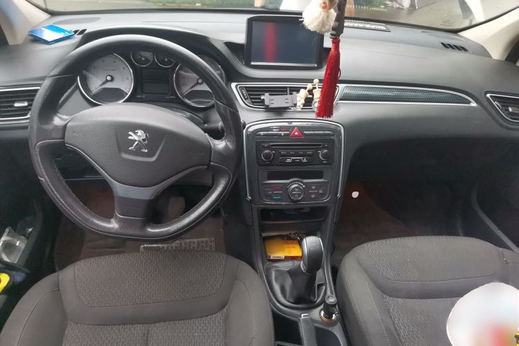 Used Peugeot 308 2014 Enjoy Edition Classic 1.6L Manual YouShang Model Center Console