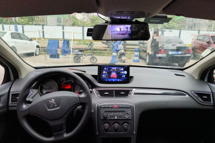 Used Peugeot 308 2014 Enjoy Edition Classic 1.6L Manual YouShang Model Center Console