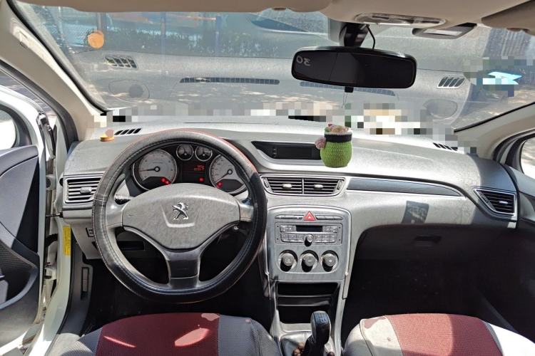 Used Peugeot 308 2014 Enjoy Edition Classic 1.6L Manual YouShang Model Center Console