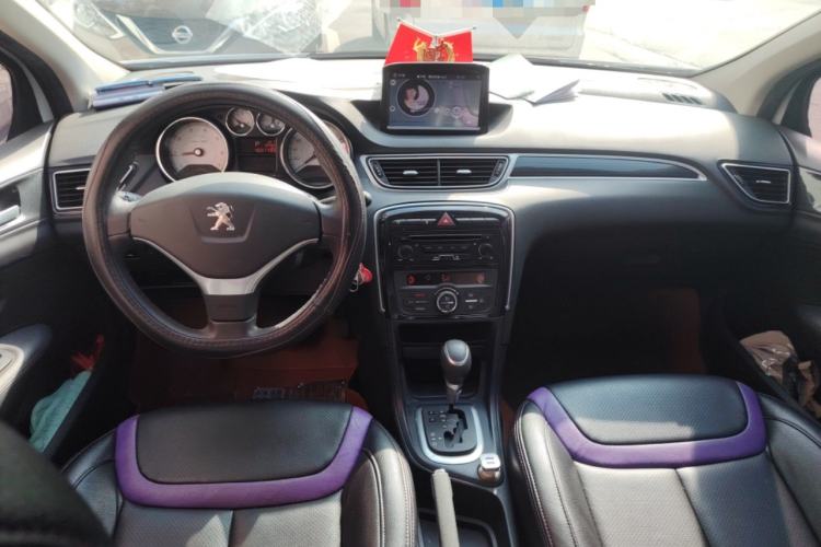 Used Peugeot 308 2014 Enjoy Edition Classic 1.6L Automatic Premium Model Center Console