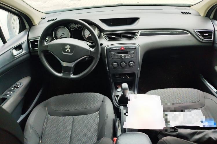 Used Peugeot 308 2014 Enjoy Edition Classic 1.6L Manual YouShang Model Center Console