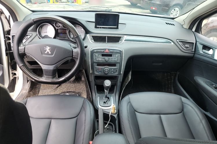 Used Peugeot 308 2014 Enjoyment Edition Classic 1.6L Automatic Fashion Model Center Console