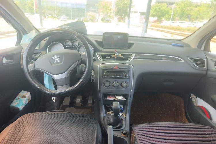 Used Peugeot 308 2014 Enjoy Edition Classic 1.6L Manual YouShang Model Center Console