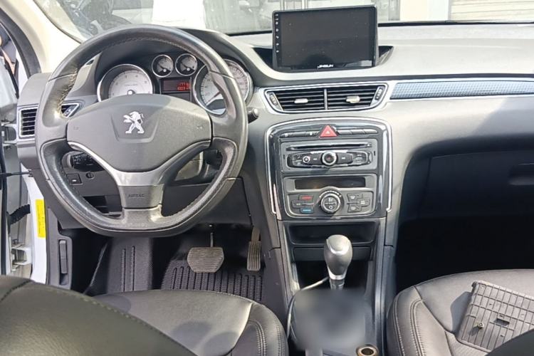 Used Peugeot 308 2014 Enjoyment Edition Classic 1.6L Automatic Fashion Model Center Console
