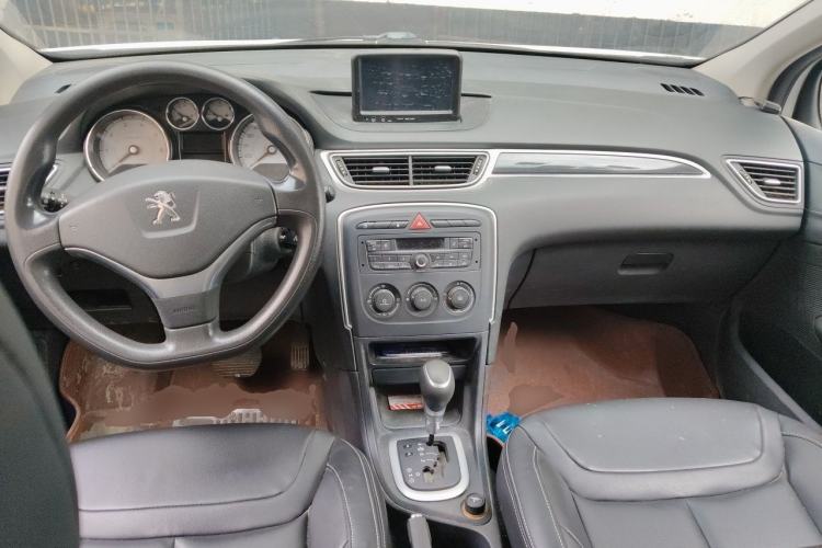 Used Peugeot 308 2014 Enjoy Edition Classic 1.6L Automatic Premium Model Center Console