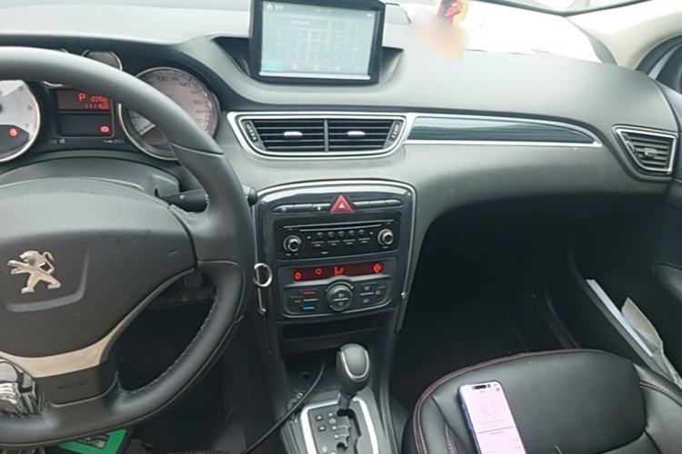 Used Peugeot 308 2014 Enjoyment Edition Classic 1.6L Automatic Fashion Model Center Console