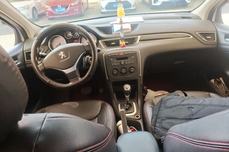 Used Peugeot 308 2014 Enjoy Edition Classic 1.6L Automatic Premium Model Center Console