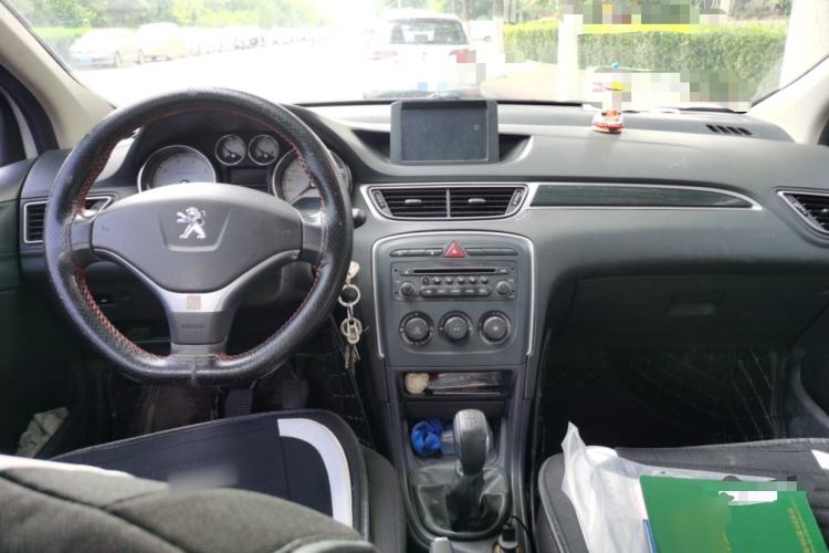 Used Peugeot 308 2014 Enjoy Edition Classic 1.6L Manual YouShang Model Center Console