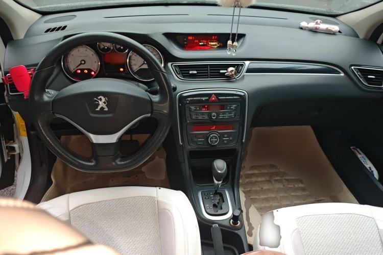 Used Peugeot 308 2014 Enjoyment Edition Classic 1.6L Automatic Fashion Model Center Console