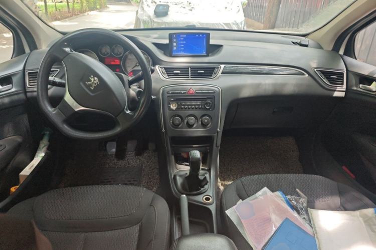 Used Peugeot 308 2014 Enjoy Edition Classic 1.6L Manual YouShang Model Center Console