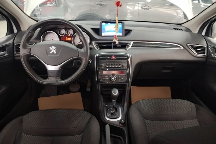 Used Peugeot 308 2014 Enjoyment Edition Classic 1.6L Automatic Fashion Model Center Console