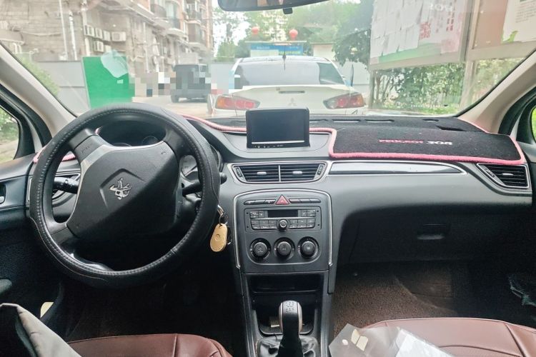 Used Peugeot 308 2014 Enjoy Edition Classic 1.6L Manual YouShang Model Center Console
