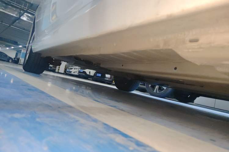 Used Peugeot 308 2014 Enjoy Edition Classic 1.6L Manual YouShang Model Chassis Front Right