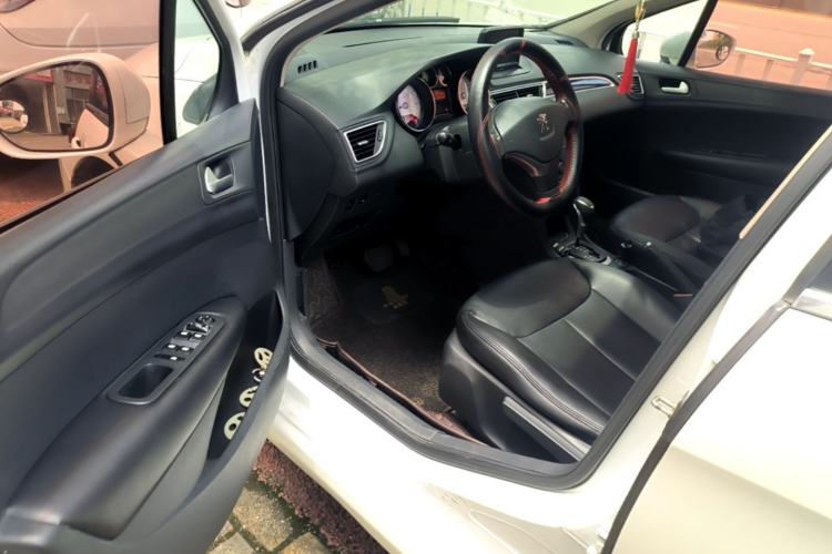 Used Peugeot 308 2014 Enjoy Edition Classic 1.6L Automatic Premium Model Driver Seat