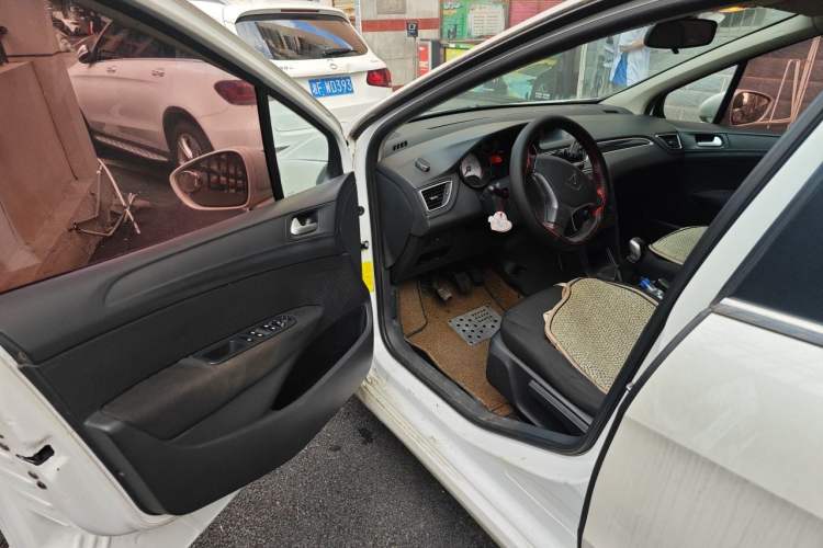 Used Peugeot 308 2014 Enjoy Edition Classic 1.6L Manual YouShang Model Driver Seat