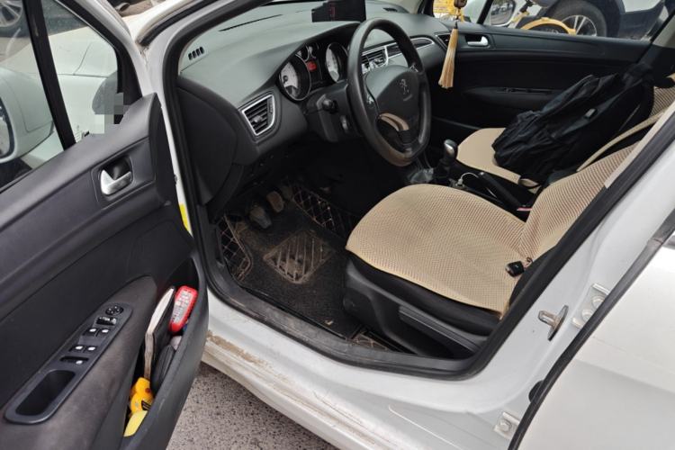 Used Peugeot 308 2014 Enjoy Edition Classic 1.6L Manual YouShang Model Driver Seat