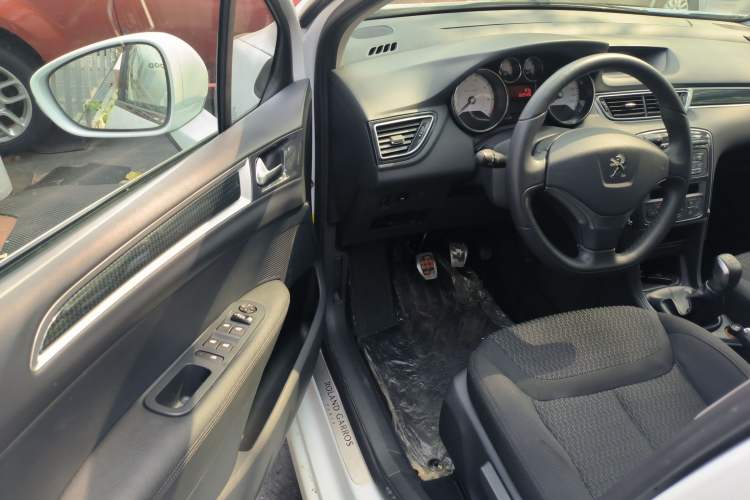 Used Peugeot 308 2014 Enjoy Edition Classic 1.6L Manual Fashion Model Driver Seat