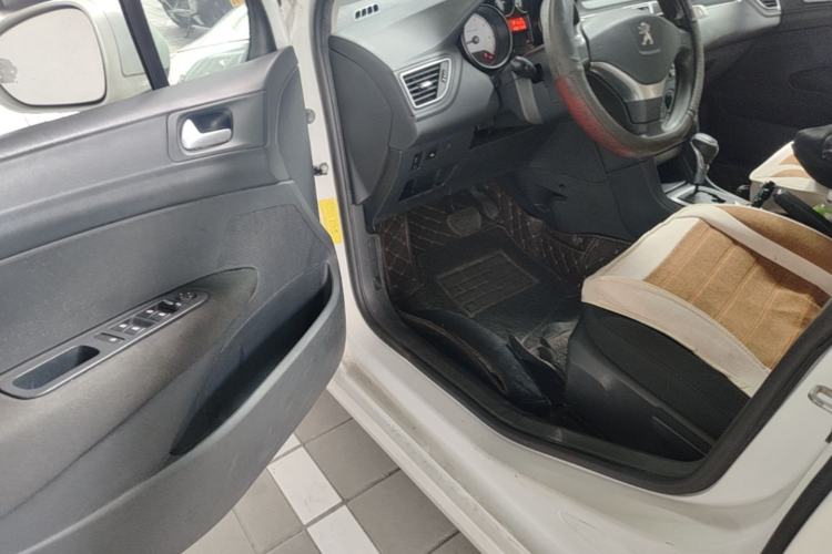 Used Peugeot 308 2014 Enjoy Edition Classic 1.6L Automatic Premium Model Driver Seat