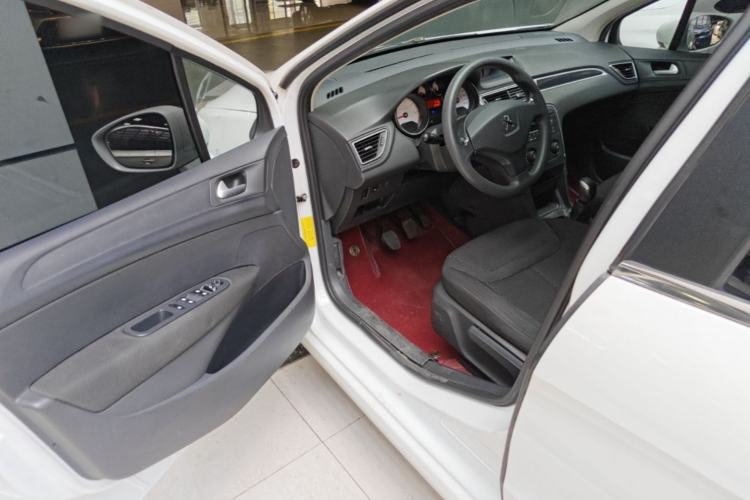 Used Peugeot 308 2014 Enjoy Edition Classic 1.6L Manual YouShang Model Driver Seat