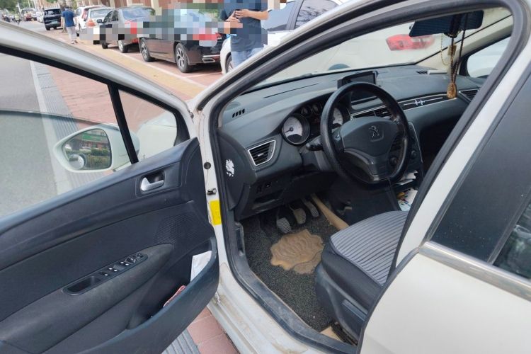 Used Peugeot 308 2014 Enjoy Edition Classic 1.6L Manual YouShang Model Driver Seat