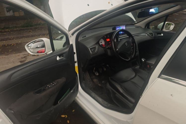 Used Peugeot 308 2014 Enjoy Edition Classic 1.6L Manual YouShang Model Driver Seat